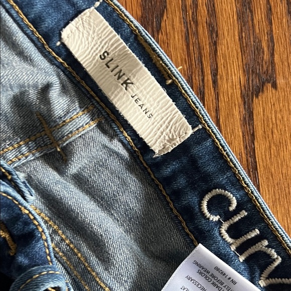 Like🆕SLINK Curvy Women's Distressed Blue Ankle Jeans Size 29/ 8 - Picture 8 of 8